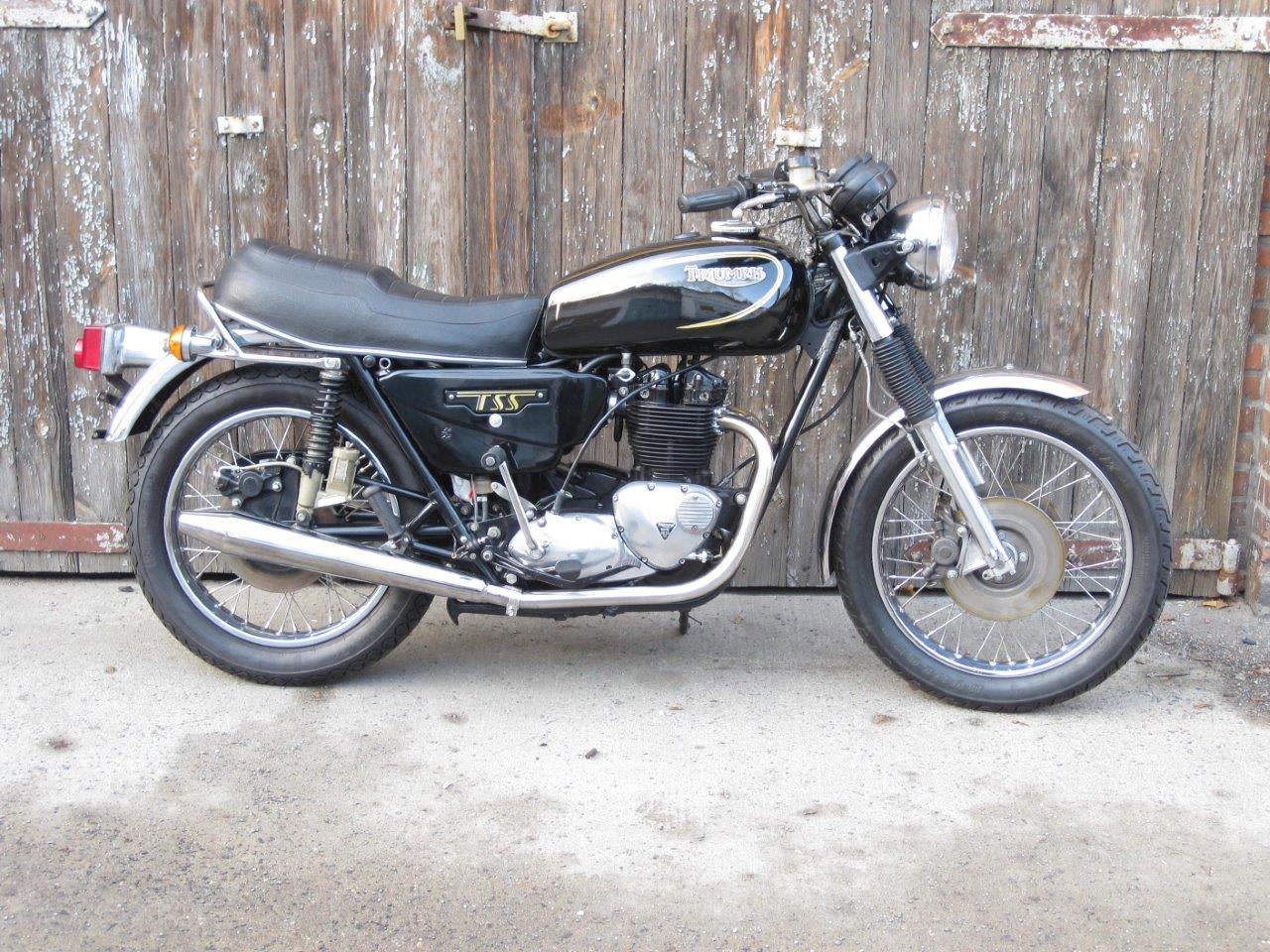 Triumph TSS