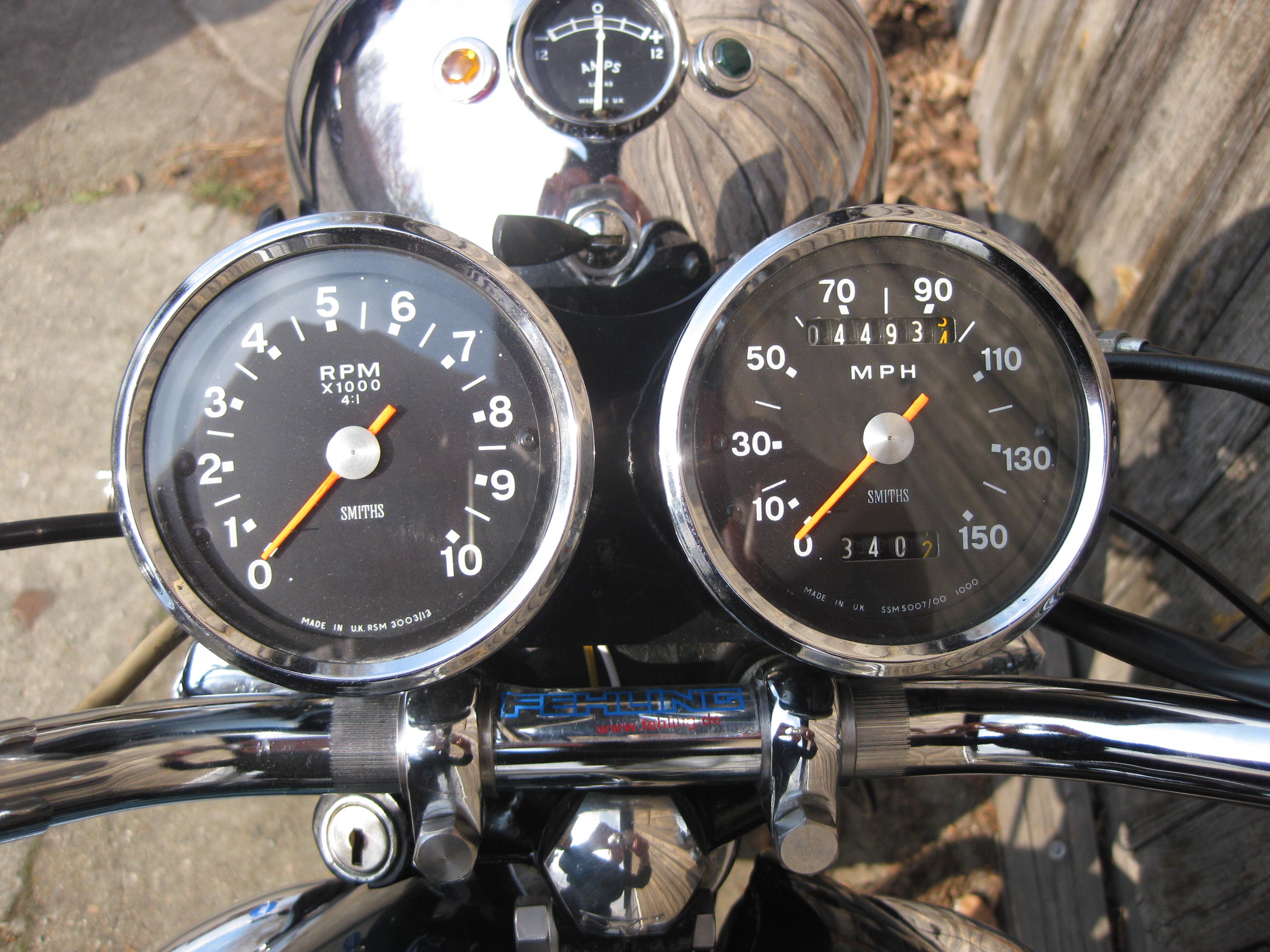 Triumph T 120 R